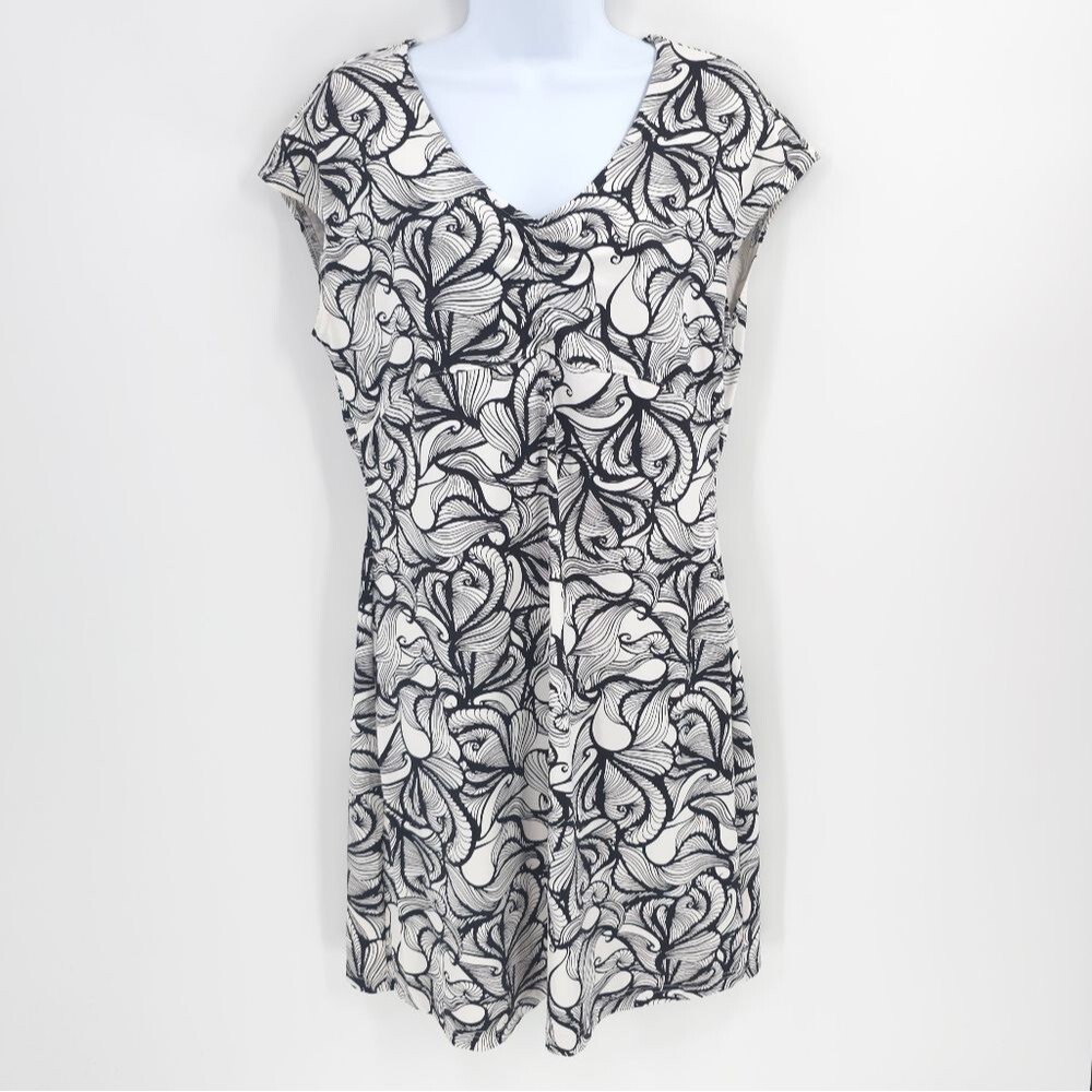 Title Nine Amelia Dress Athleisure Black Cream Travel Pickleball Tennis Hiking
